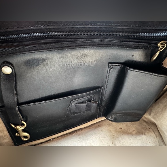 Brahmin Vintage Black Croc Embossed Leather Shoulder Bag - Picture 7 of 10